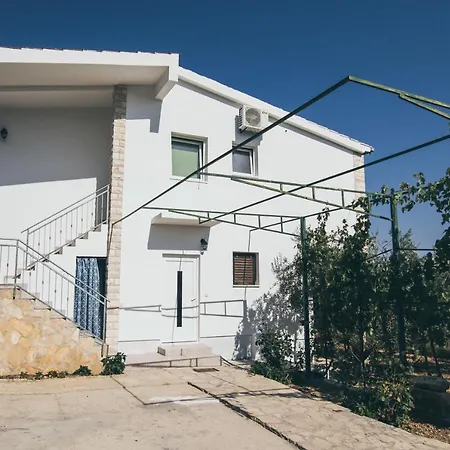 Andrea Apartman *